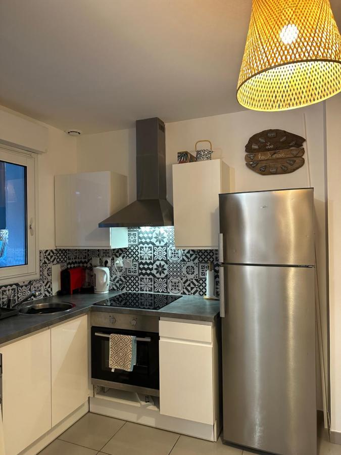 Le Brise Lame Maison Neuve A 2 Pas De La Plage 勒波泰勒 外观 照片