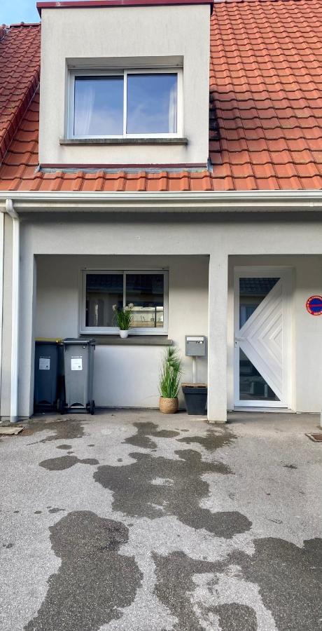 Le Brise Lame Maison Neuve A 2 Pas De La Plage 勒波泰勒 外观 照片