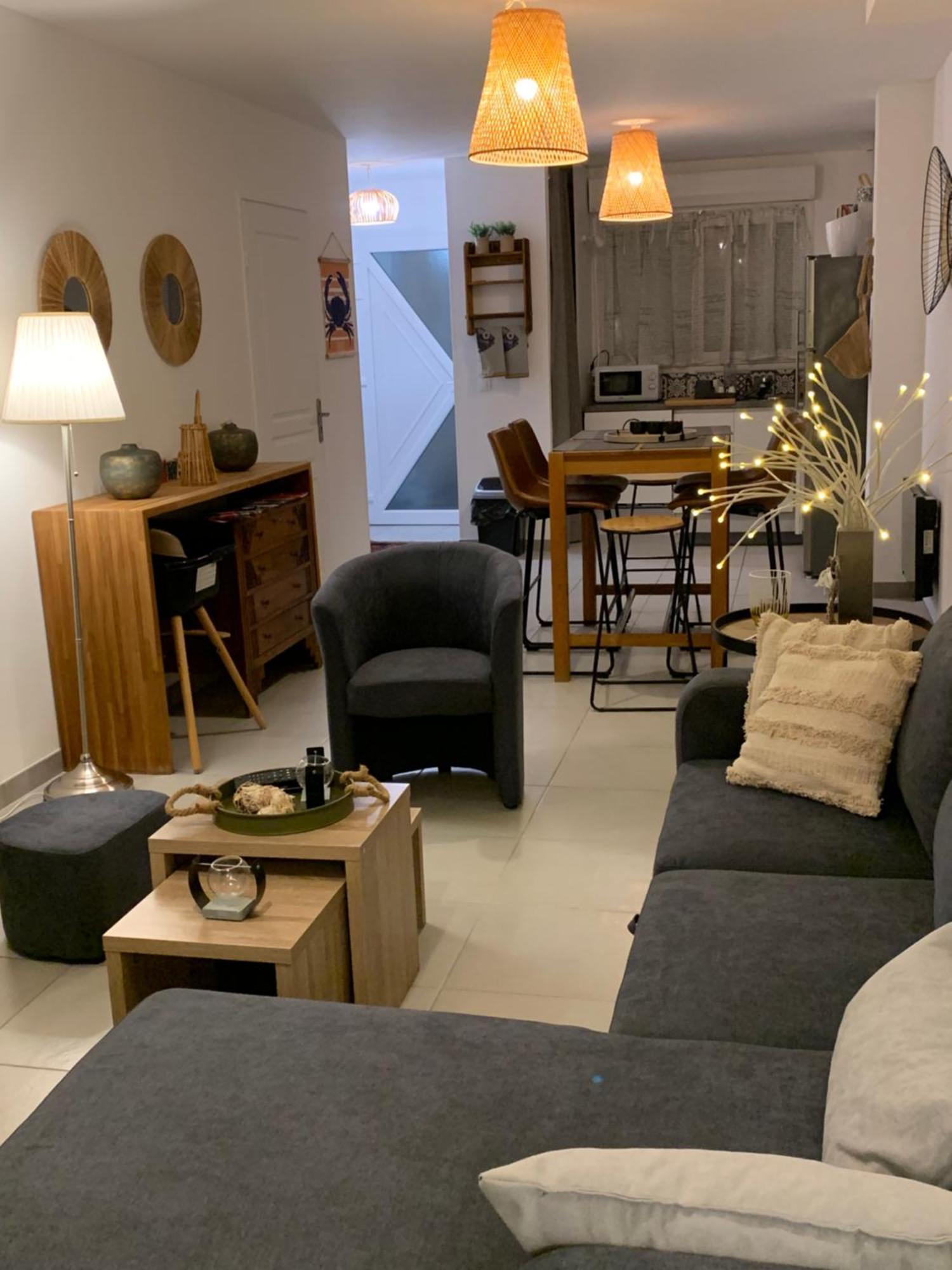 Le Brise Lame Maison Neuve A 2 Pas De La Plage 勒波泰勒 外观 照片